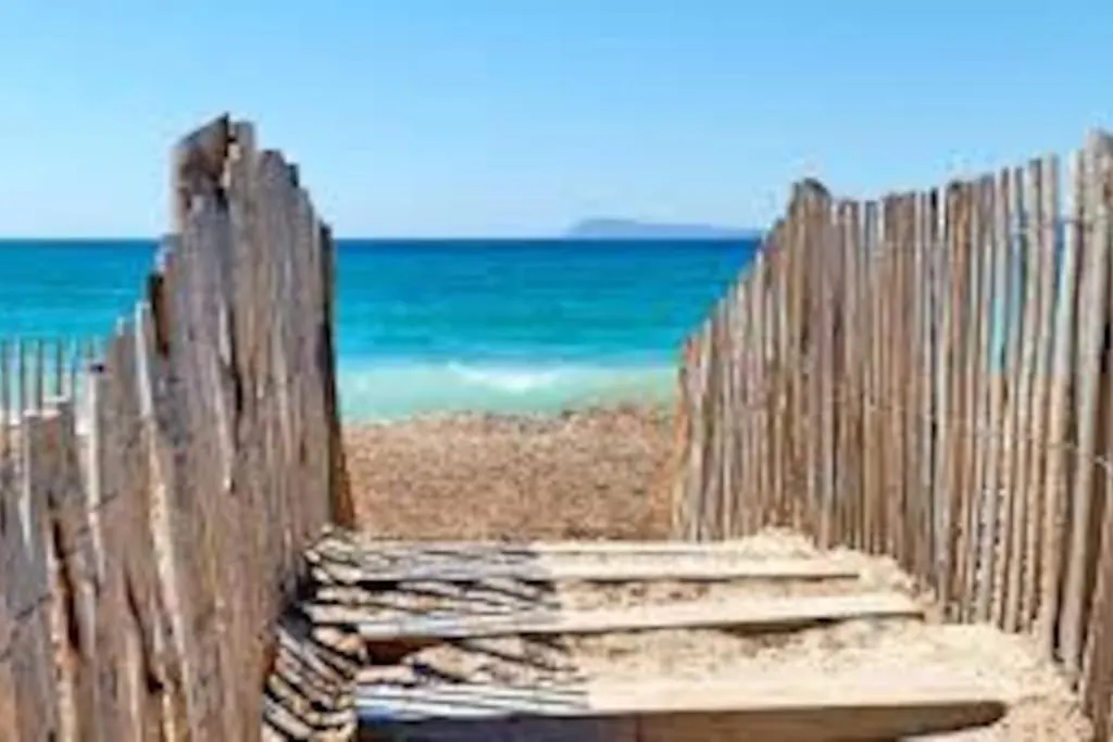 Grand Studio Dans Residence Avec Piscine Hyeres